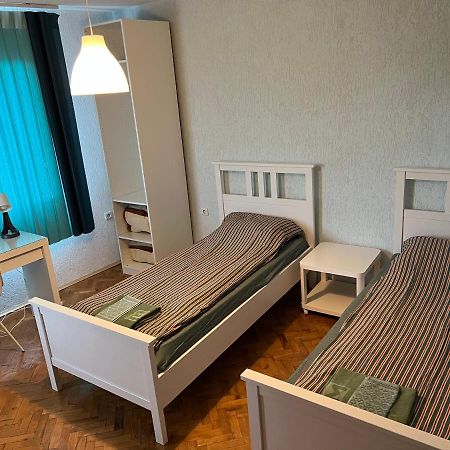 White Guest House 2 Karlovo Buitenkant foto