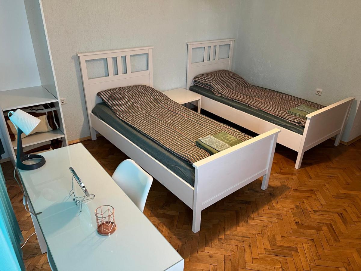 White Guest House 2 Karlovo Buitenkant foto
