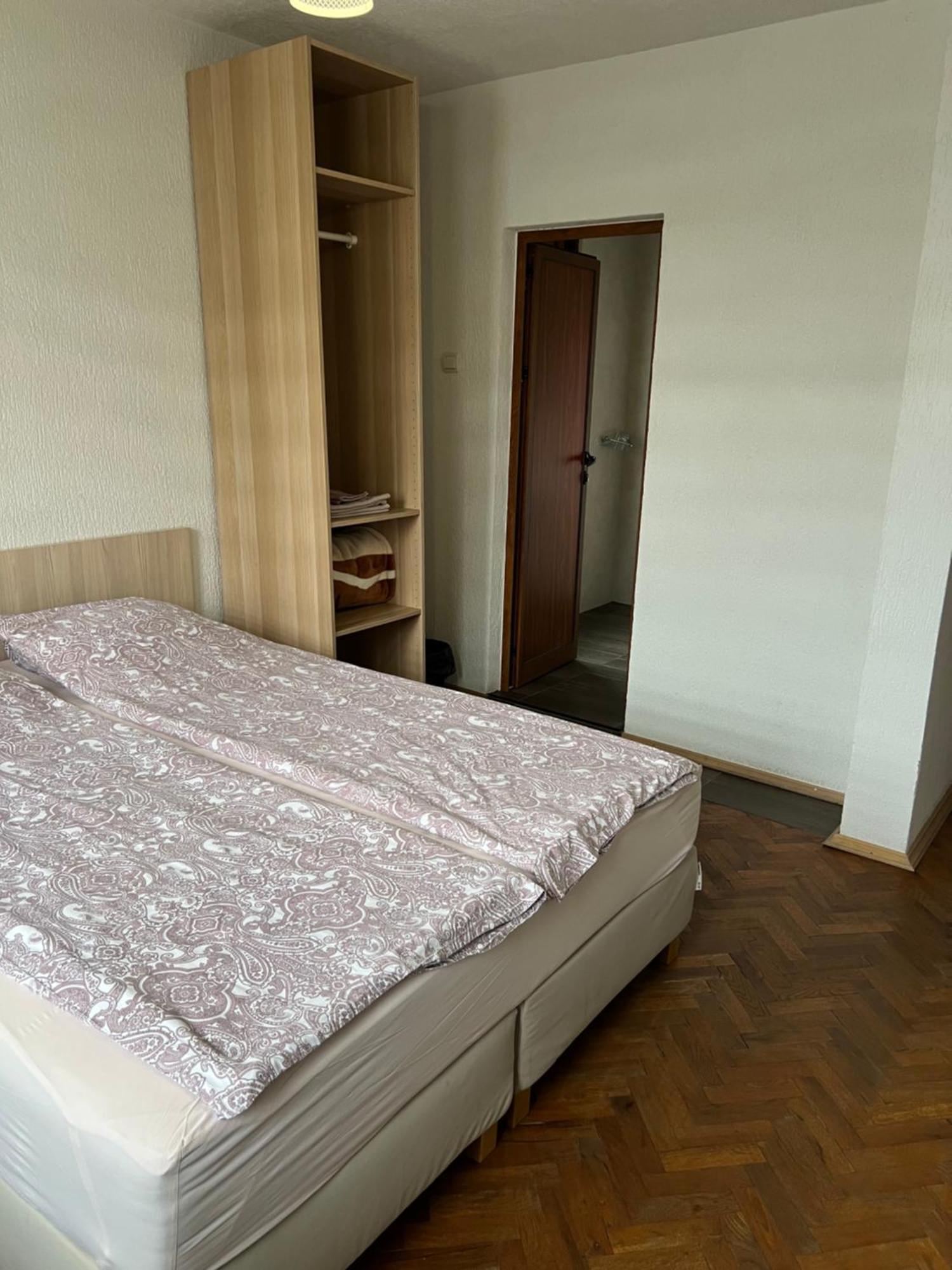 White Guest House 2 Karlovo Buitenkant foto